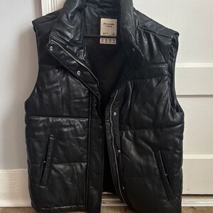 Abercrombie & Fitch Black Quilted Vest